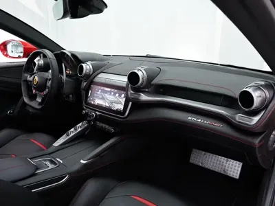 Ferrari GTC4Lusso 2019, 16000 км, за 366522.86 USD - фото 8
