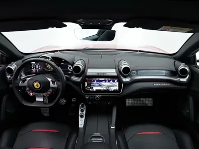 Ferrari GTC4Lusso 2019, 16000 км, за 366522.86 USD - фото 9
