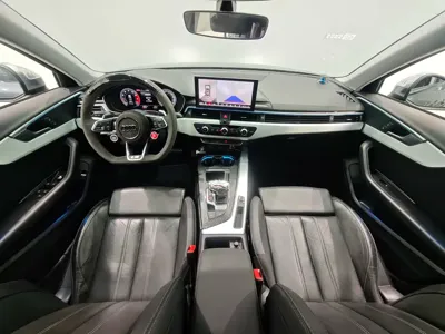 Audi A4L 2021, 52000 км, за 15010.61 USD