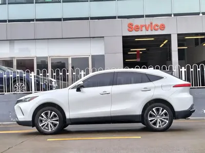 Toyota Harrier 2025, 8500 км, за 19477.81 USD