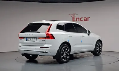 Volvo XC60 2023, 52774 км, за 28338.78 USD