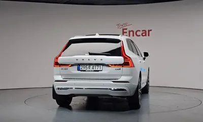 Volvo XC60 2023, 52774 км, за 28338.78 USD