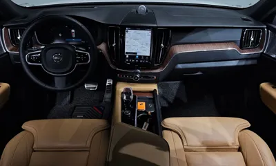 Volvo XC60 2023, 52774 км, за 28338.78 USD - фото 7