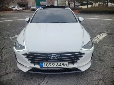 Hyundai Sonata 2020, 114683 км, за 8262.83 USD