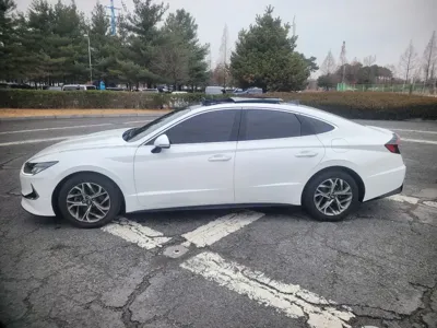 Hyundai Sonata 2020, 114683 км, за 8262.83 USD