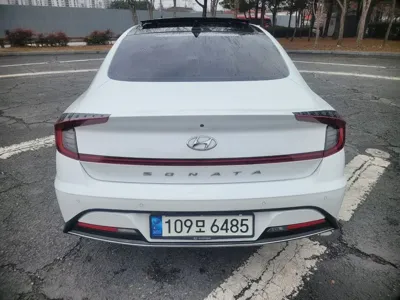 Hyundai Sonata 2020, 114683 км, за 8262.83 USD