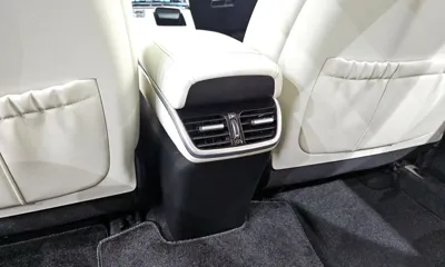 Hyundai Grandeur 2022, 66612 км, за 18605.27 USD - фото 29