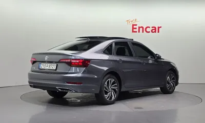 Volkswagen Jetta 2021, 21703 км, за 24028.12 USD