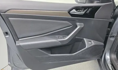 Volkswagen Jetta 2021, 21703 км, за 24028.12 USD - фото 24