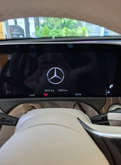 Mercedes-Benz E-Class 2025, 23800 км, за 47454.97 USD