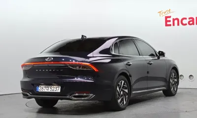 Hyundai Grandeur 2022, 53878 км, за 17369.26 USD