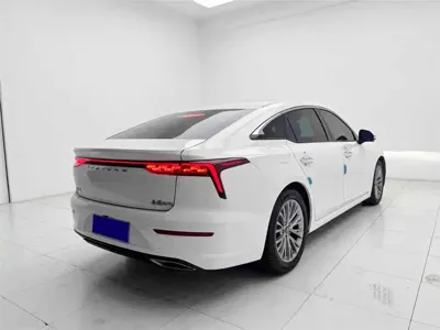 Bestune B70 2023, 20000 км, за 6964.79 USD - фото 7