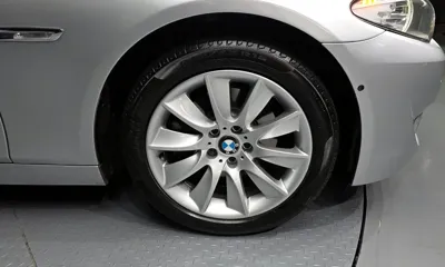 BMW 5-Series 2013, 56893 км, за 5907.84 USD