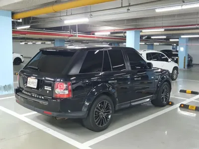 Land Rover Range Rover Sport 2011, 105500 км, за 10174.61 USD