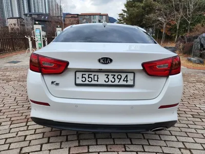 Kia K5 2014, 178000 км, за 3503.44 USD