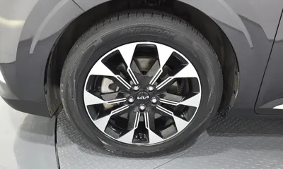 Kia Canival 2023, 73053 км, за 17524.44 USD