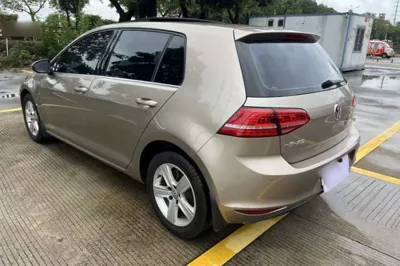 Volkswagen Golf 2016, 149200 км, за 7138 USD
