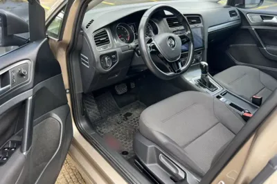 Volkswagen Golf 2016, 149200 км, за 7138 USD - фото 9