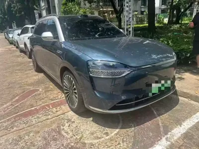 AITO 问界 AITO M9 2025, 18000 км, за 50638.92 USD