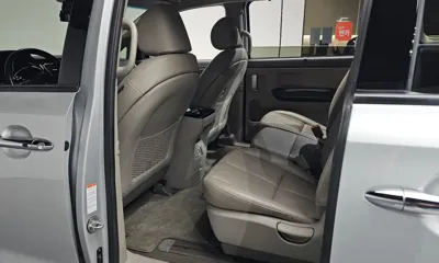 Kia Canival 2017, 113392 км, за 6840.39 USD - фото 10