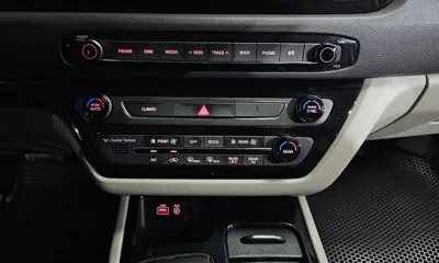 Kia Canival 2017, 113392 км, за 6840.39 USD - фото 27