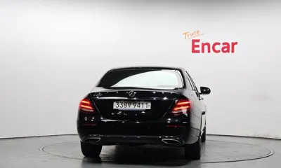 Mercedes-Benz E-Class 2020, 87309 км, за 15229.09 USD