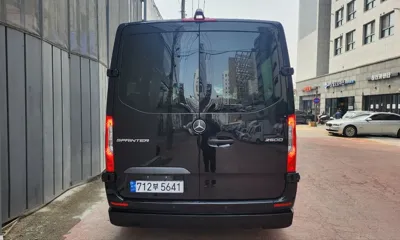 Mercedes-Benz Sprinter 2021, 126 км, за 48232.57 USD