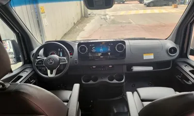 Mercedes-Benz Sprinter 2021, 126 км, за 48232.57 USD - фото 10