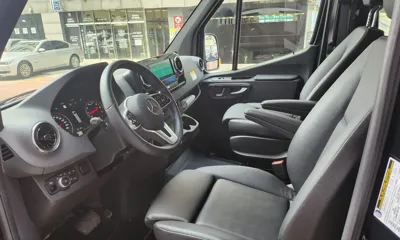 Mercedes-Benz Sprinter 2021, 126 км, за 48232.57 USD - фото 12