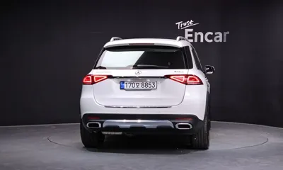 Mercedes-Benz GLE-Class 2023, 50456 км, за 54293.72 USD - фото 4