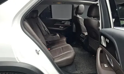 Mercedes-Benz GLE-Class 2023, 50456 км, за 54293.72 USD - фото 11