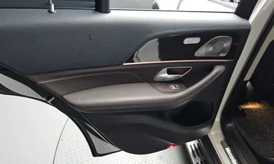 Mercedes-Benz GLE-Class 2023, 50456 км, за 54293.72 USD - фото 25