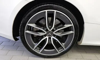 Mercedes-Benz E-Class 2021, 61432 км, за 37088.09 USD