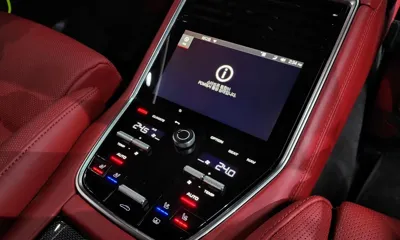 Porsche Panamera 2023, 63204 км, за 77458.32 USD - фото 19