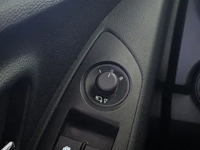 ChevroletGMDaewoo Trax 2016, 68951 км, за 4098.36 USD - фото 12