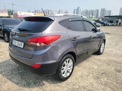 Hyundai Tucson 2011, 202000 км, за 2600.27 USD