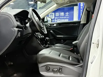 Volkswagen T-Roc 2022, 36000 км, за 16201.99 USD - фото 14