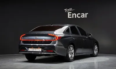 Hyundai Sonata 2021, 39568 км, за 10744.28 USD