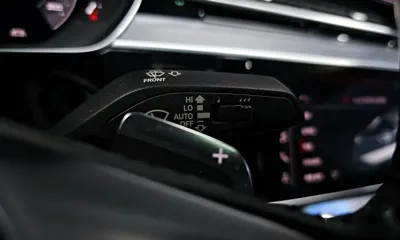 Audi A8 2020, 90468 км, за 34105.93 USD - фото 9