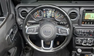 Jeep Wrangler 2021, 102691 км, за 21847.66 USD - фото 13