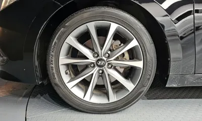 Hyundai Grandeur 2017, 170410 км, за 5244.85 USD