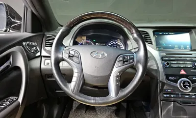Hyundai Grandeur 2017, 170410 км, за 5244.85 USD - фото 12