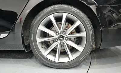 Hyundai Grandeur 2017, 170410 км, за 5244.85 USD - фото 21