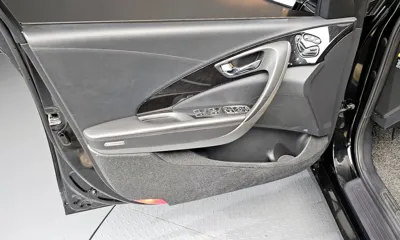 Hyundai Grandeur 2017, 170410 км, за 5244.85 USD - фото 24