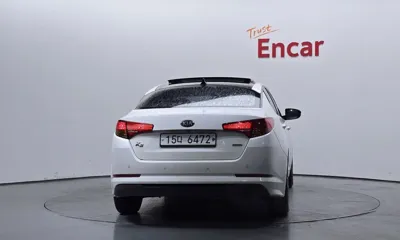 Kia K5 2013, 172871 км, за 2540.72 USD
