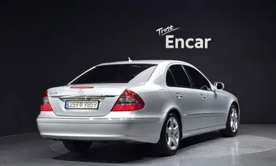 Mercedes-Benz E-Class 2009, 98236 км, за 4225.44 USD