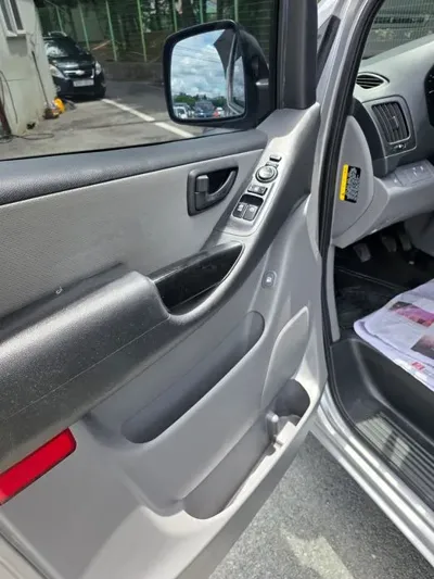 Hyundai Starex 2017, 122998 км, за 5724.7 USD - фото 8