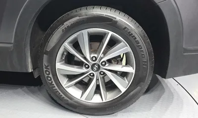 Hyundai Santafe 2019, 89269 км, за 10901.88 USD