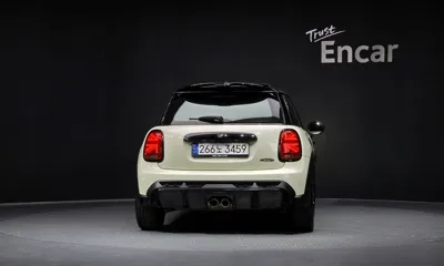 MINI Cooper 2022, 56749 км, за 14205.48 USD