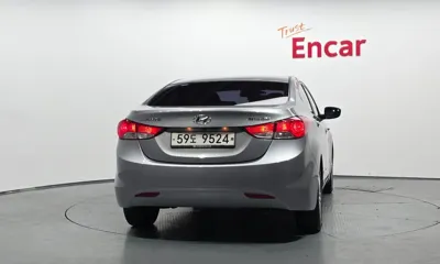 Hyundai Avante 2012, 40613 км, за 3282.13 USD